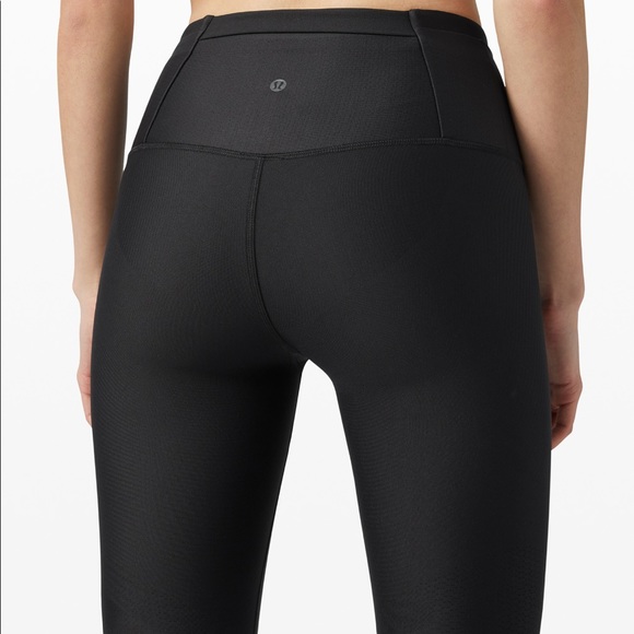 NEW!! Lululemon Zoned in Tight 27” - Picture 4 of 5